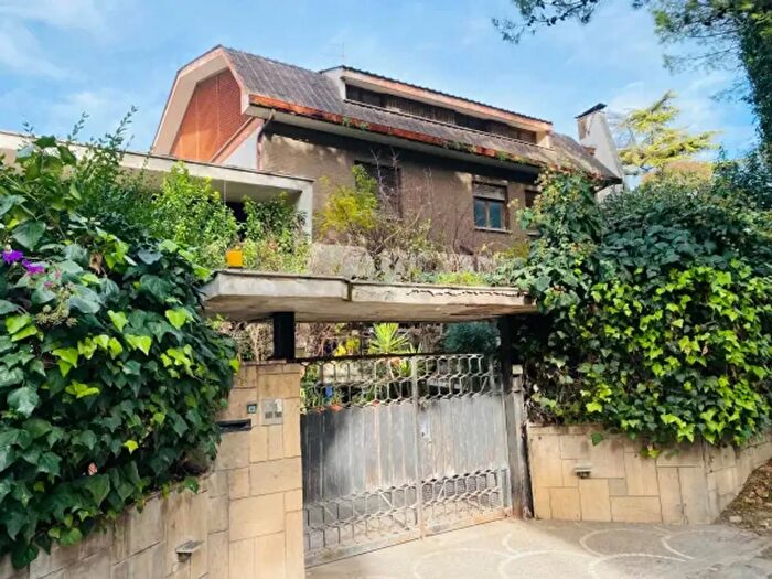 Casa con 6 locali in vendita in Via Tiburtina, Guidonia Montecelio