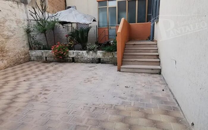 Appartamento bilocale in vendita in Via Cicerone Marsala, Marsala