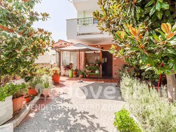 Casa con 6 locali in vendita in Contrada Pretaro Snc, Francavilla Al Mare