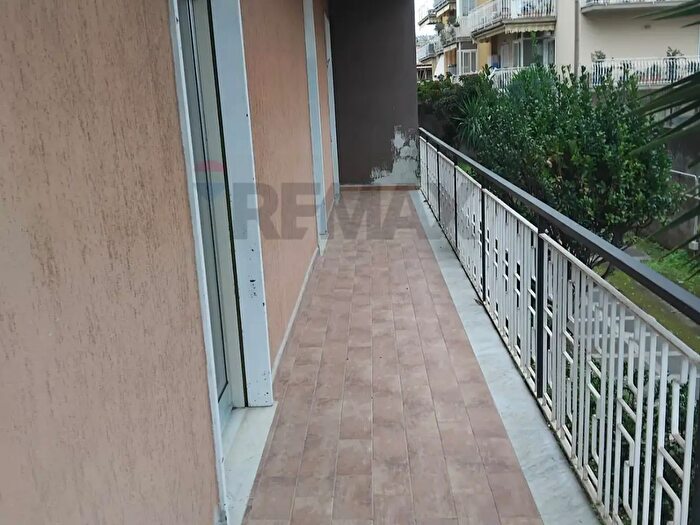 Appartamento con 7 locali in vendita in Via Giorgio Amendola a, Fiumefreddo Di Sicilia