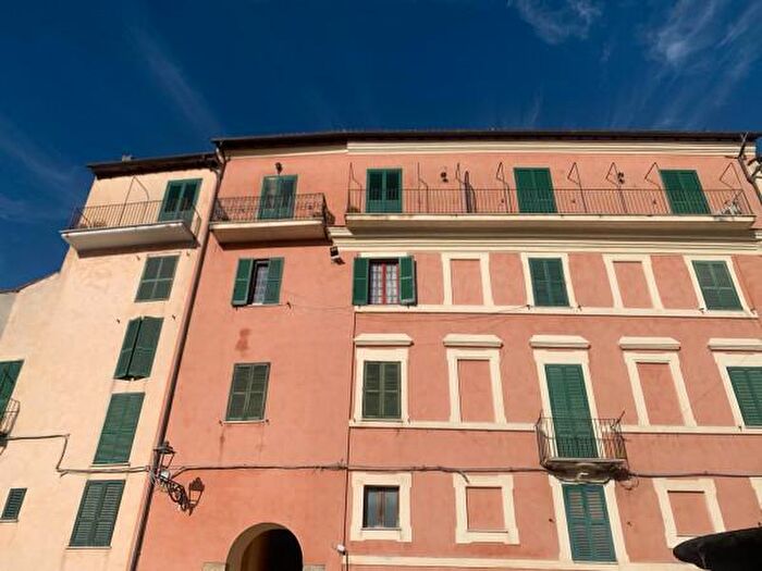 Appartamento trilocale in vendita in Piazza Valeria, Arsoli