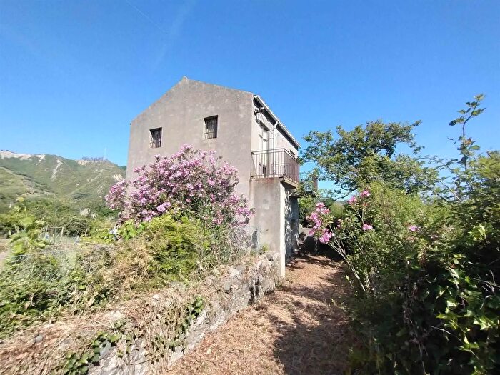 Casa trilocale in vendita in Via Maiorani Scarcelli, Saponara