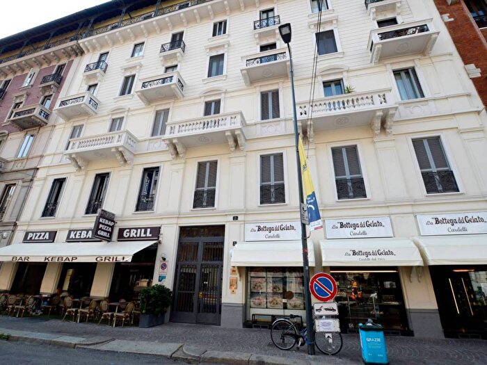 Appartamento bilocale in affitto in Via Giovan Battista Pergolesi, Buenos Aires, Milano