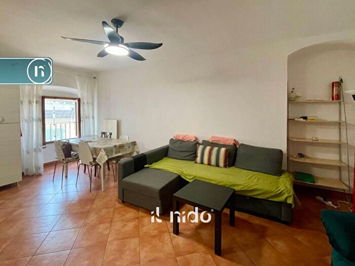 Appartamento quadrilocale in affitto in Via Giuseppe Garibaldi, Centro Storico Duomo, Prato