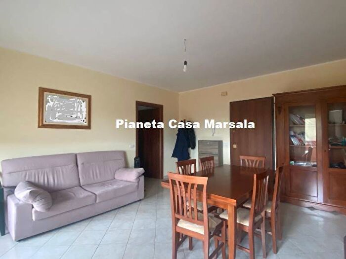 Appartamento quadrilocale in affitto in Via Libertà, Centro Urbano, Marsala