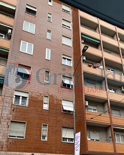 Appartamento bilocale in vendita in Via Monte Ceneri, Milano