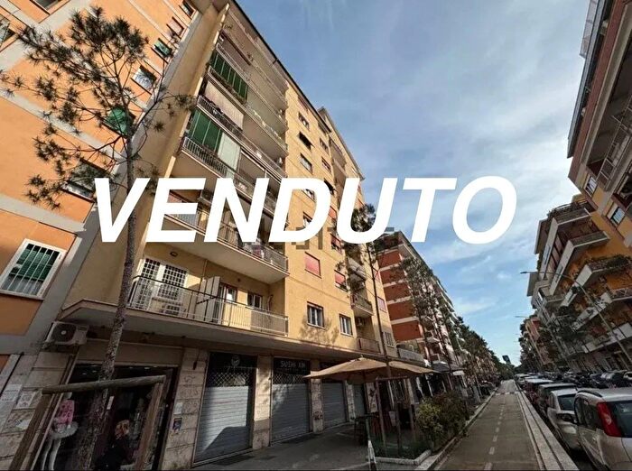 Appartamento bilocale in vendita in Viale Appio Claudio Roma, Roma