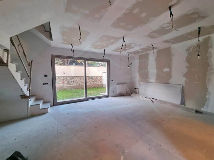 Casa con 6 locali in vendita in Firenze, Firenze