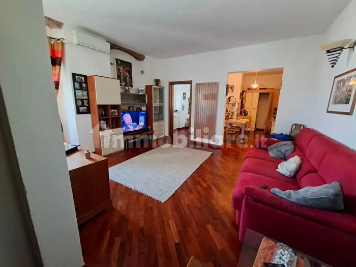 Appartamento trilocale in vendita in Livorno