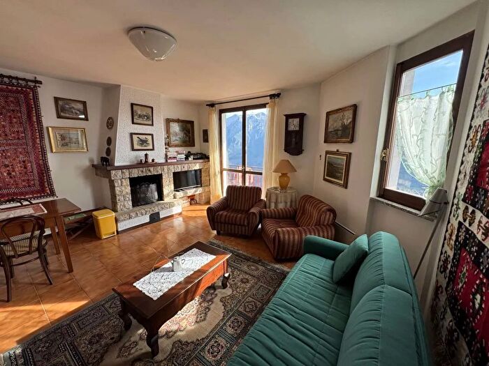 Appartamento bilocale in vendita in Via Monte Muggio, Casargo