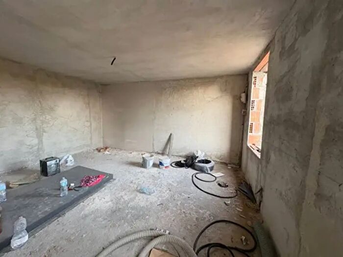 Casa con 5 locali in vendita in Strada Provinciale del Valico del Cerreto, Gualtieri