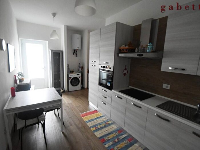 Appartamento monolocale in affitto in Vicolo della Valle, Centro, Magenta