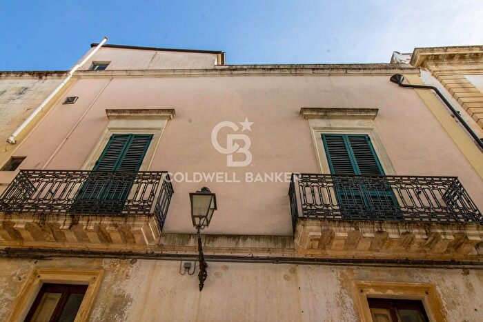 Appartamento quadrilocale in vendita in Via Orazio Congedo, Galatina