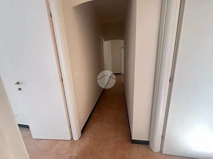 Appartamento quadrilocale in vendita in Via Bobbio, Genova