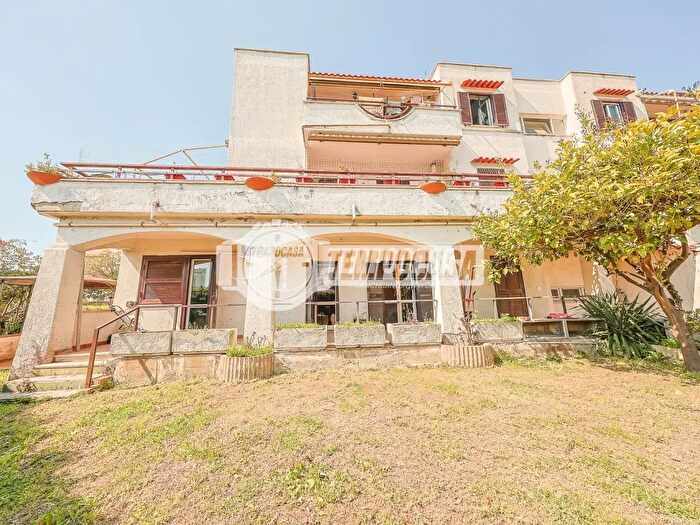 Appartamento trilocale in vendita in Via Gabriele Marini, Cerveteri