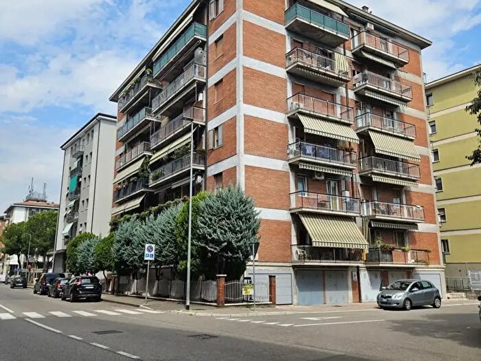 Appartamento quadrilocale in affitto in Via Mercante, Verona