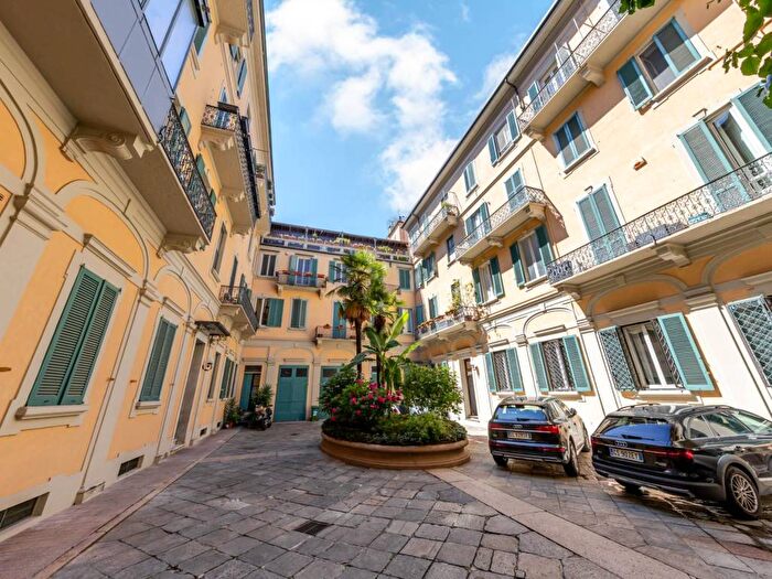 Appartamento bilocale in affitto in Via Montebello, Turati, Milano