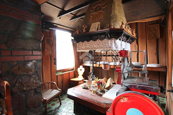 Case in Vendita e in Affitto - 2