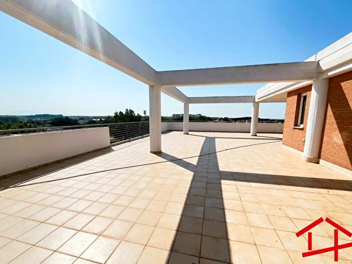 Appartamento trilocale in vendita in Via di Acilia Roma, Roma