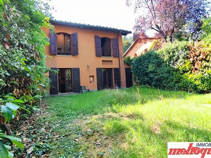 Casa con 6 locali in vendita in Via di Ravone, Bologna