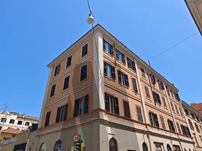 Appartamento trilocale in affitto in Via Isonzo, Pinciano Villa Ada, Roma