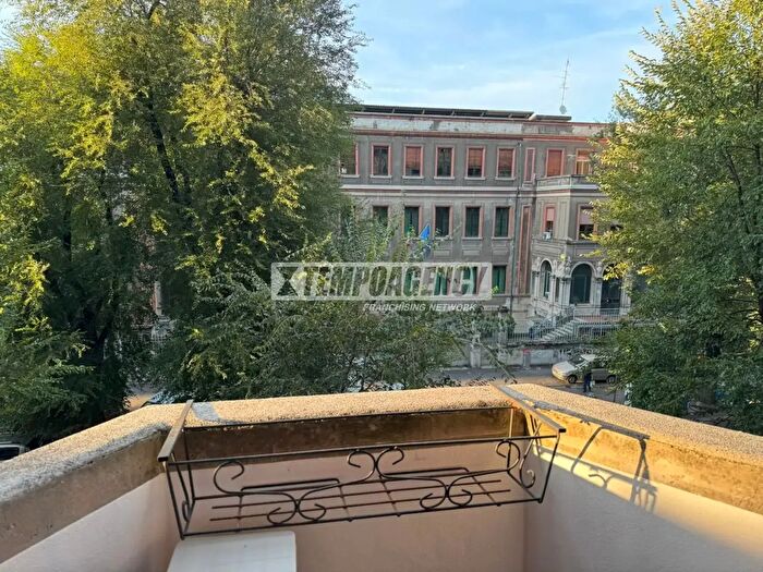 Appartamento monolocale in affitto in Via Botticelli, Milano