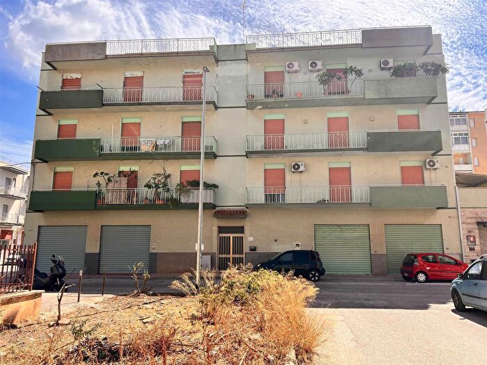 Appartamento con 6 locali in vendita in Via Modena Sciacca, Sciacca