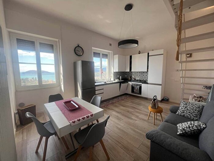 Appartamento bilocale in affitto in Pugliola Solaro, Lerici