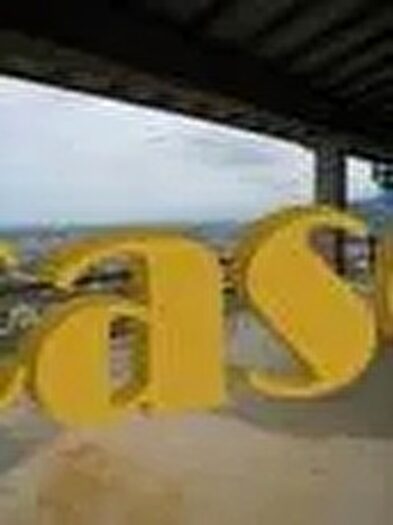 Casa con 15 locali in vendita in Pietrasanta