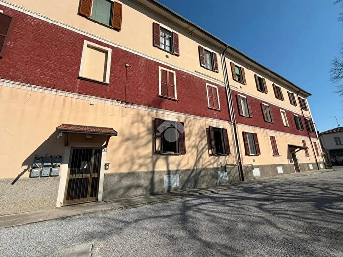 Appartamento trilocale in vendita in Via Carlo Alberto Crespi, Fara Gera DAdda