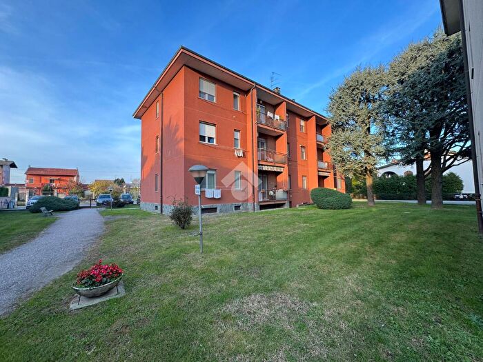 Appartamento trilocale in vendita in Via XXIV Aprile, Galliate