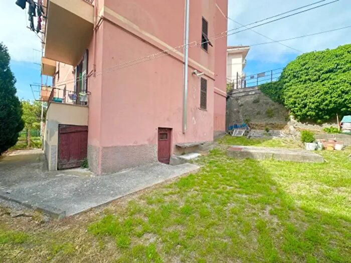 Appartamento bilocale in vendita in Via Val dAstico, Genova