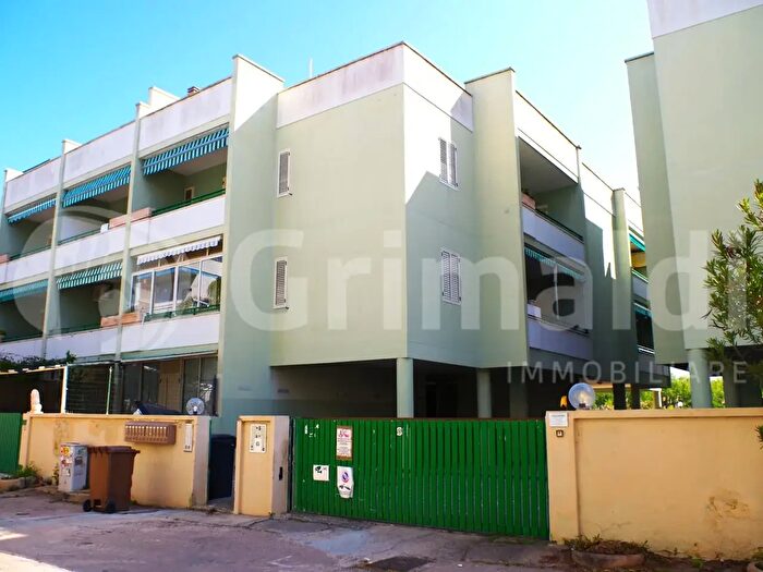 Appartamento trilocale in vendita in Via delle Robinie, Gallipoli