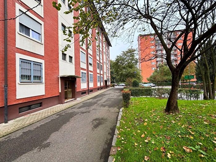 Appartamento trilocale in vendita in Via Abelardo Pecorini, Milano