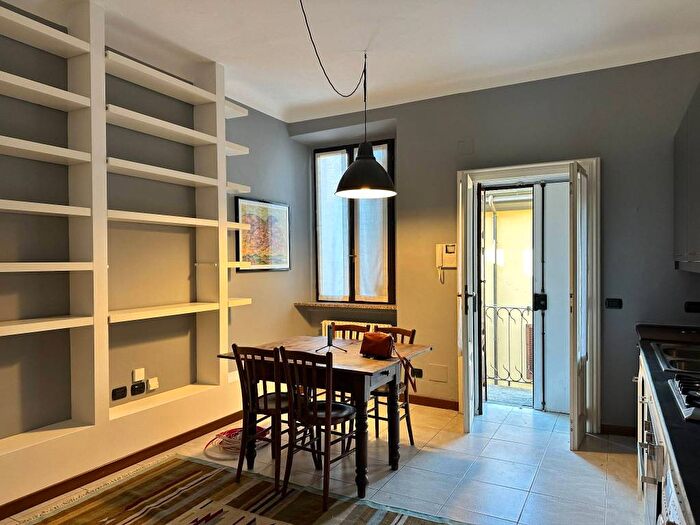 Appartamento bilocale in affitto in Via Carlo Farini, Isola, Milano