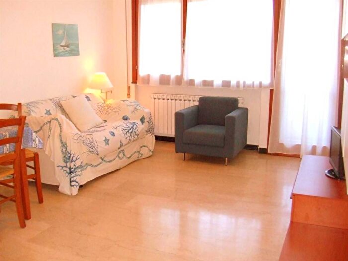 Appartamento quadrilocale in affitto in Via Eraldo Fico, Centro, Sestri Levante