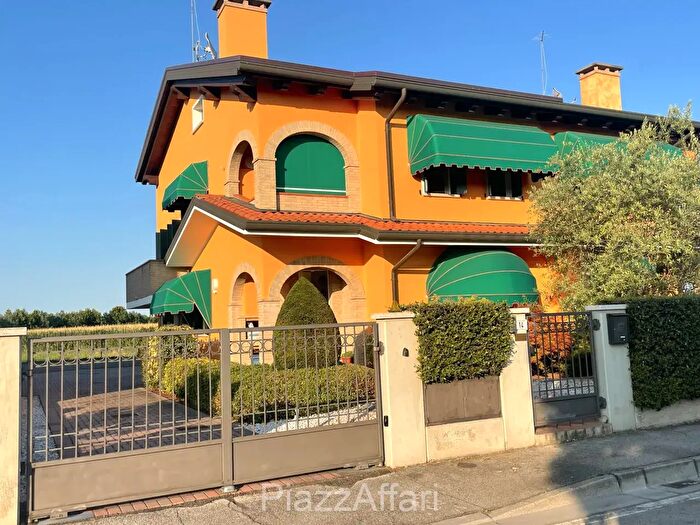 Casa con 5 locali in vendita in Via Tintoretto, Brugine