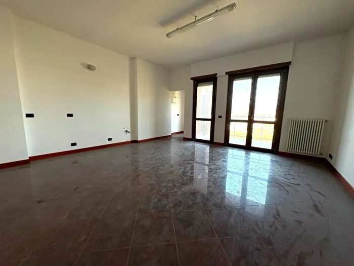 Appartamento trilocale in vendita in Via Giosuè Carducci, L'Aquila