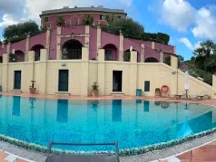 Appartamento trilocale in vendita in Via Antonietta Massuccone Mazzini, Genova