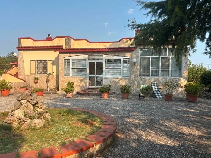 Casa con 5 locali in vendita in Contrada Franzullo, Martina Franca