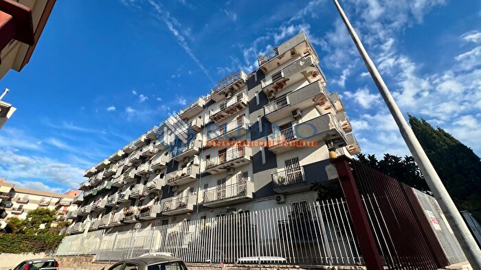 Appartamento con 5 locali in vendita in Trani