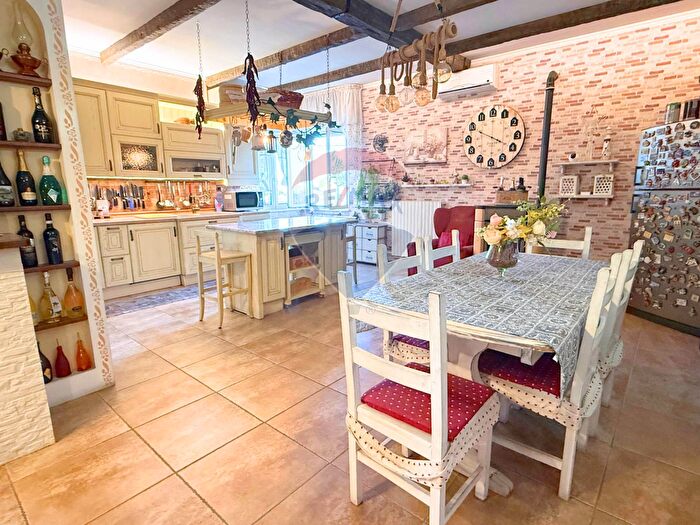 Appartamento quadrilocale in vendita in Viale Stazione, Ordona