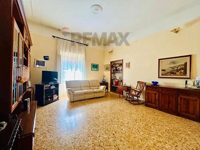 Appartamento quadrilocale in vendita in Roma