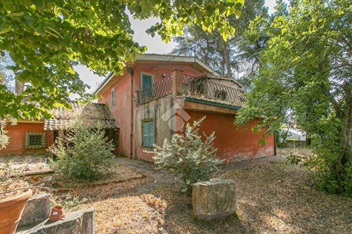 Casa con 7 locali in vendita in Via Settembrini, Fonte Nuova