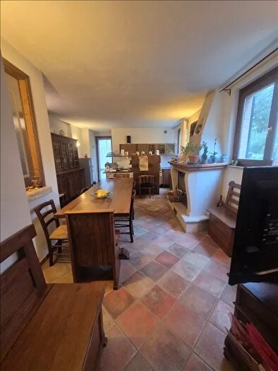 Appartamento con 14 locali in vendita in Località Castelnuovo Scalo, Asciano