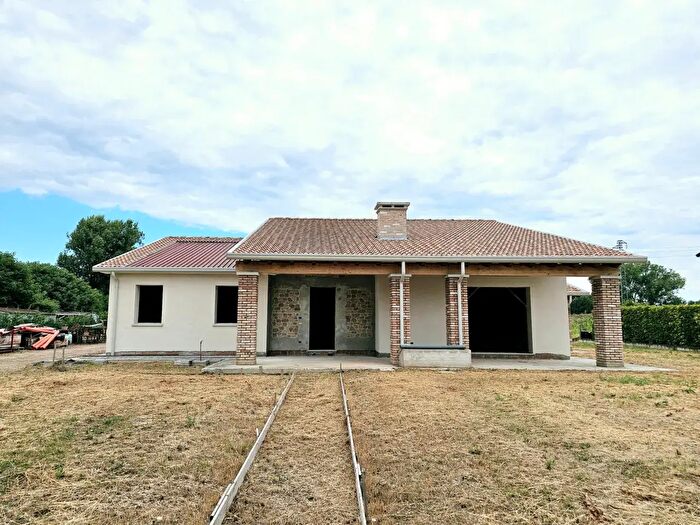 Casa quadrilocale in vendita in Via Dossi, Borgo Veneto