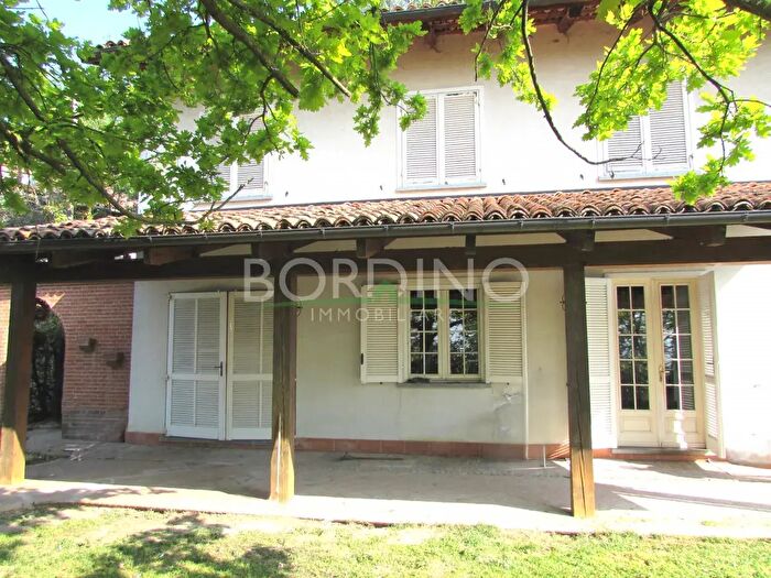 Casa con 5 locali in vendita in Via Roma Snc, Magliano Alfieri