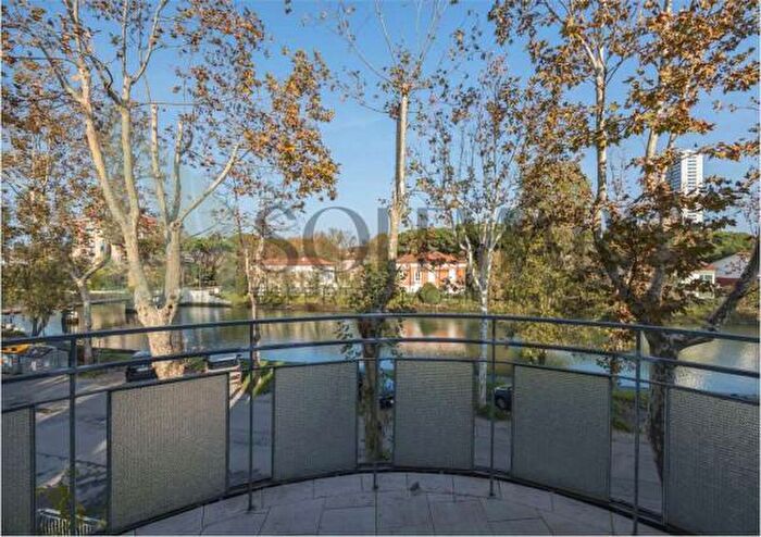 Casa con 6 locali in vendita in Via Bixio, Cesenatico