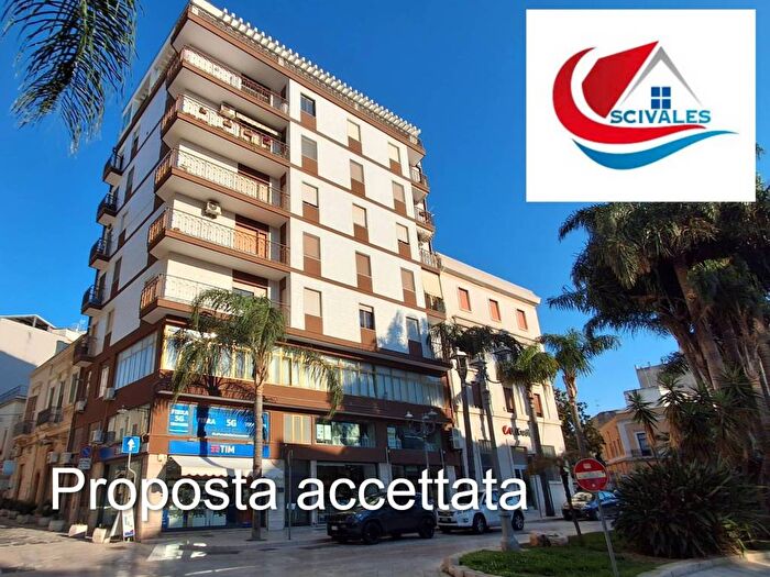 Appartamento trilocale in affitto in Corso Giuseppe Garibaldi, Centro Storico, Brindisi