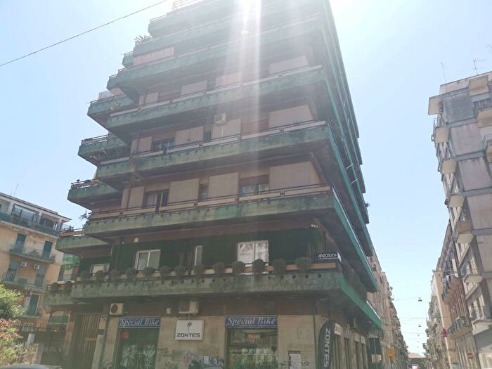 Appartamento con 6 locali in affitto in Italia Jonio, Corso Italia Europa, Catania